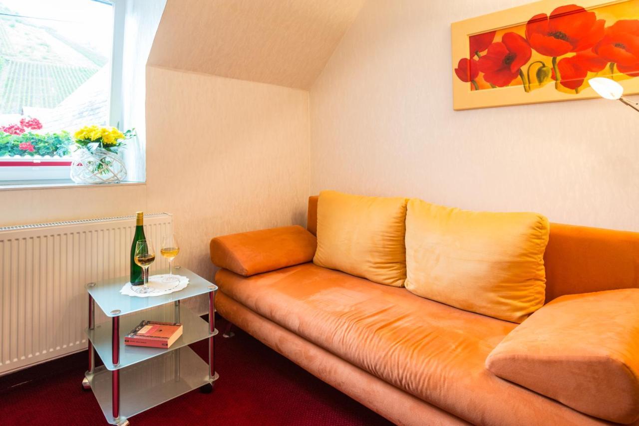 Moselromantik-Hotel Zum Loewen Ediger-Eller Bagian luar foto