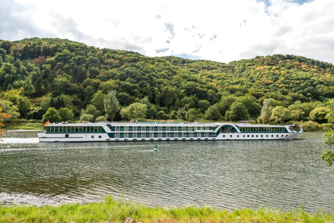 Moselromantik-Hotel Zum Loewen Ediger-Eller Bagian luar foto