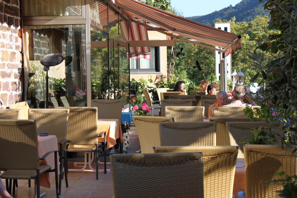 Moselromantik-Hotel Zum Loewen Ediger-Eller Bagian luar foto