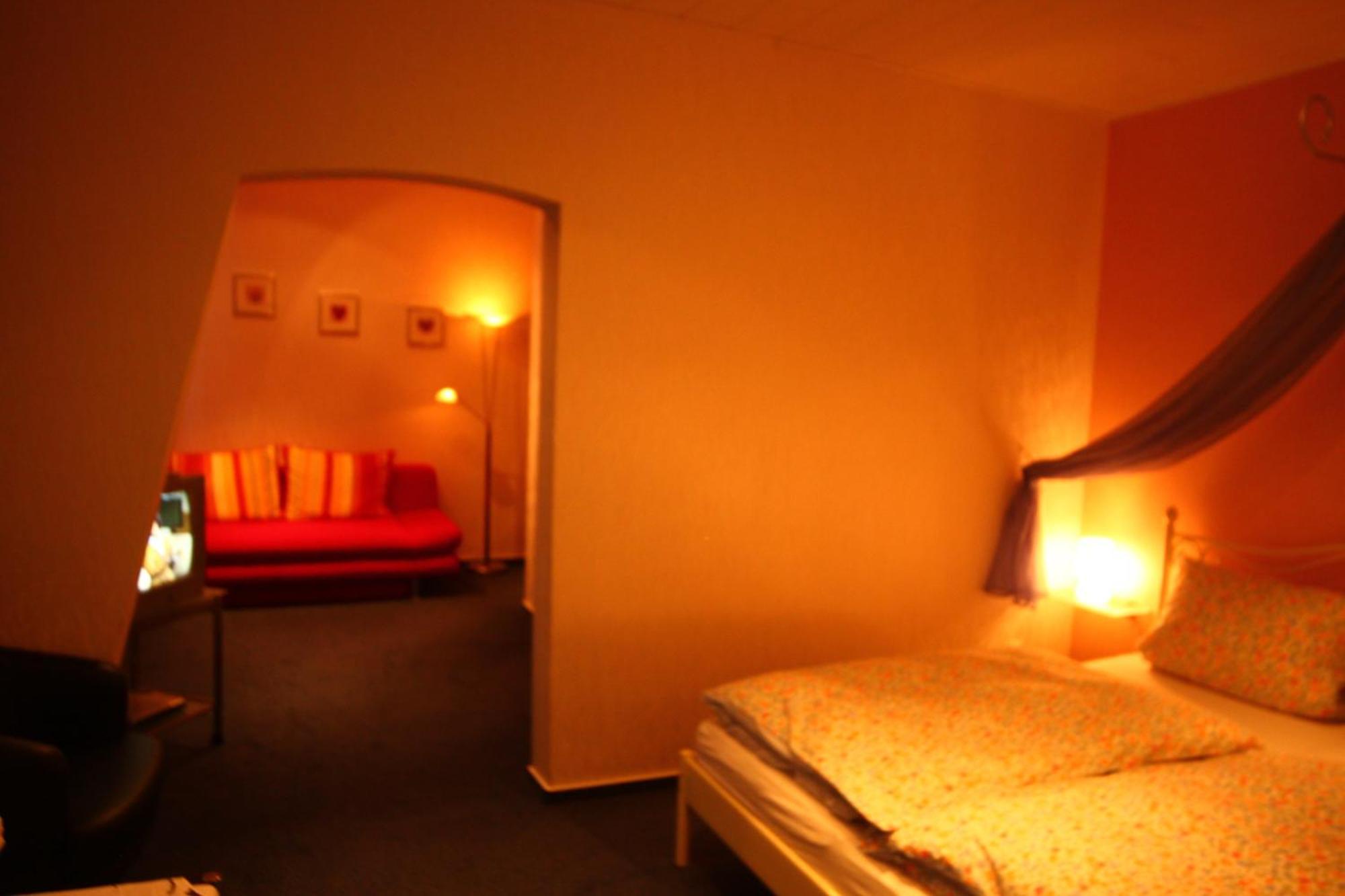Moselromantik-Hotel Zum Loewen Ediger-Eller Ruang foto