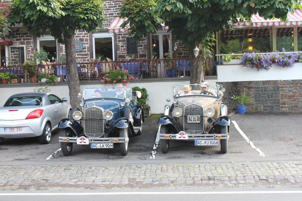 Moselromantik-Hotel Zum Loewen Ediger-Eller Bagian luar foto