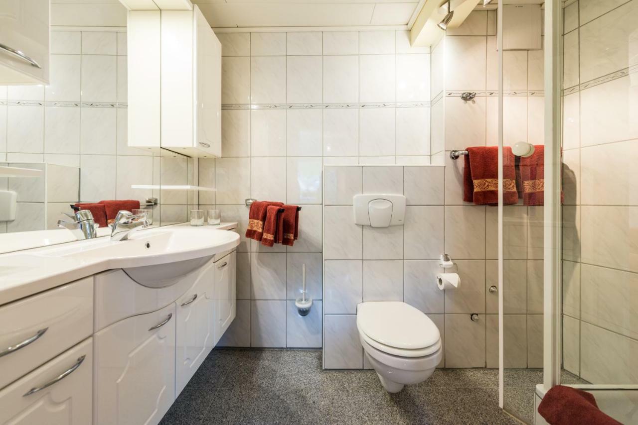 Moselromantik-Hotel Zum Loewen Ediger-Eller Bagian luar foto